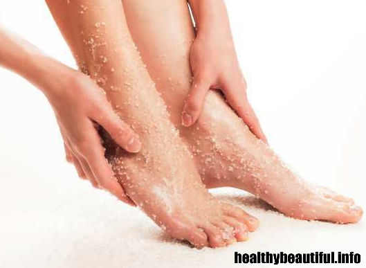 5 Home Remedies for Getting Rid of Ingrown Hairs Fast and Naturally : Exfoliating